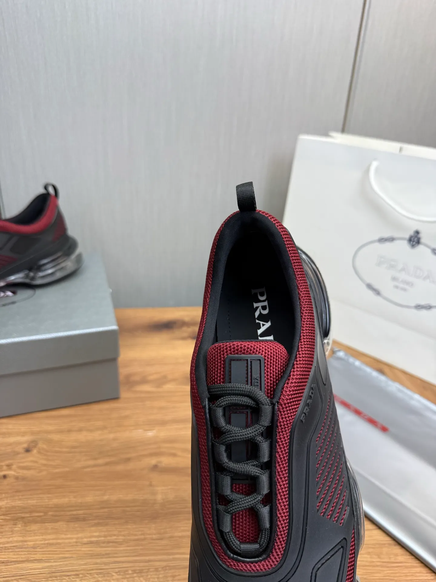 Men's shoes 💰640💰 [PRADA] Men's shoes are popular in the counter, high-quality shipments ✔️Official website synchronization, original fly-woven epoxy fabric + cowhide lining, 1⃣️ to 1⃣️ replica, original air-cushion original bottom, 38-45 (one size larger)